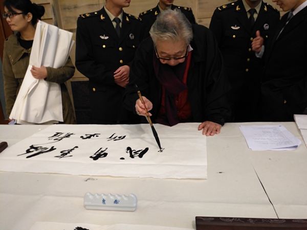 QQ图片20161029231435.jpg