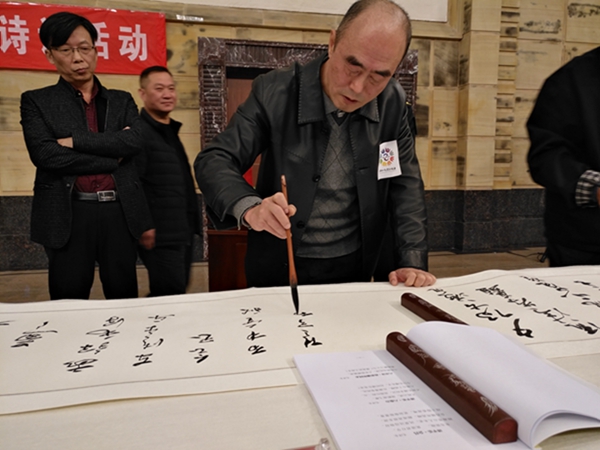 QQ图片20161029231512.jpg