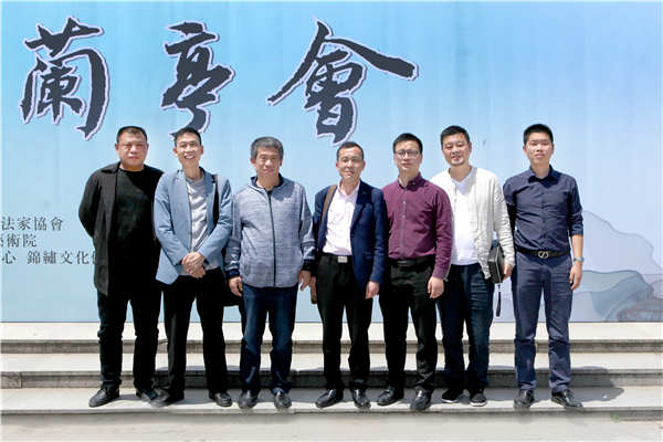 合影1.JPG