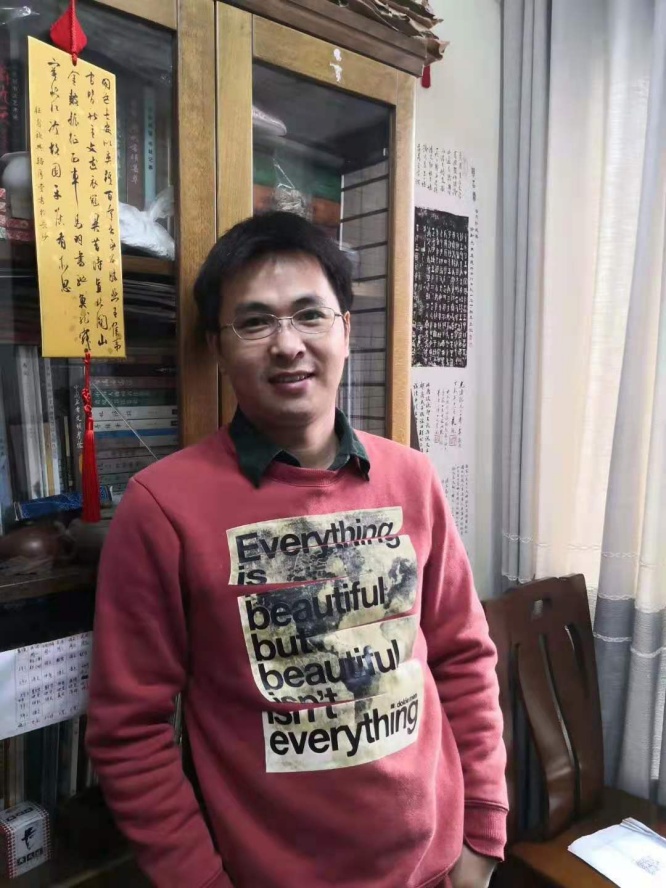 胡海成老师.jpg